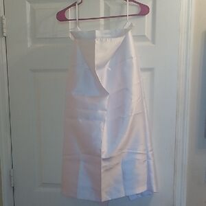 Elegant White Strapless Dress